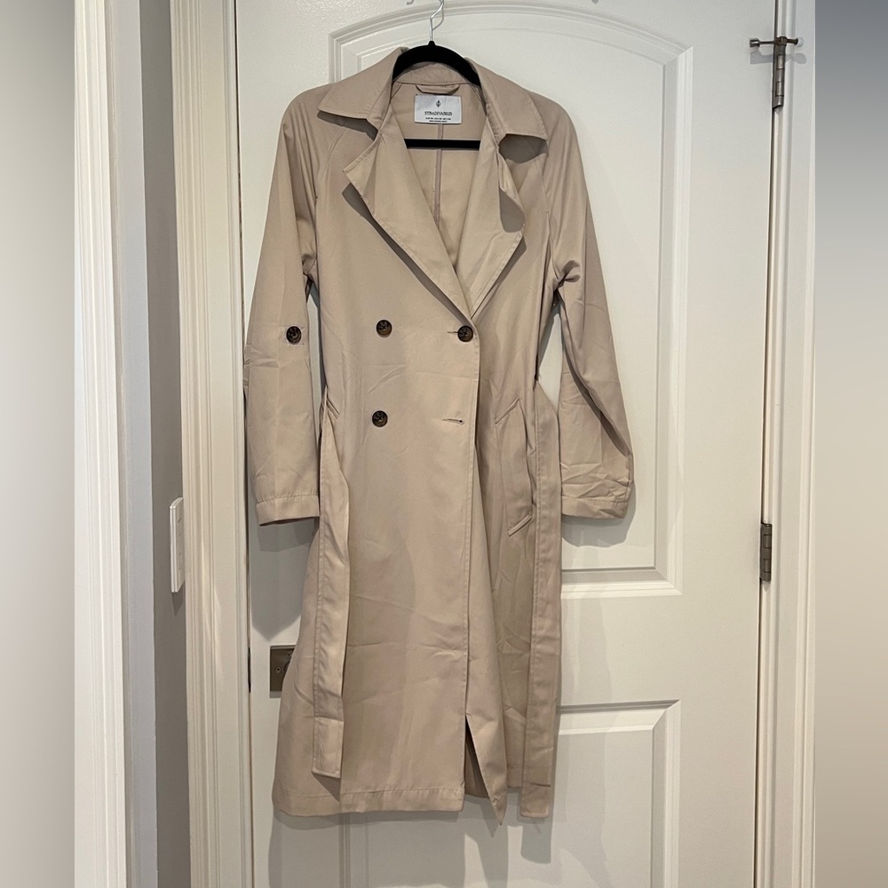 Stradivarius Beige Double-Breasted Trench Coat